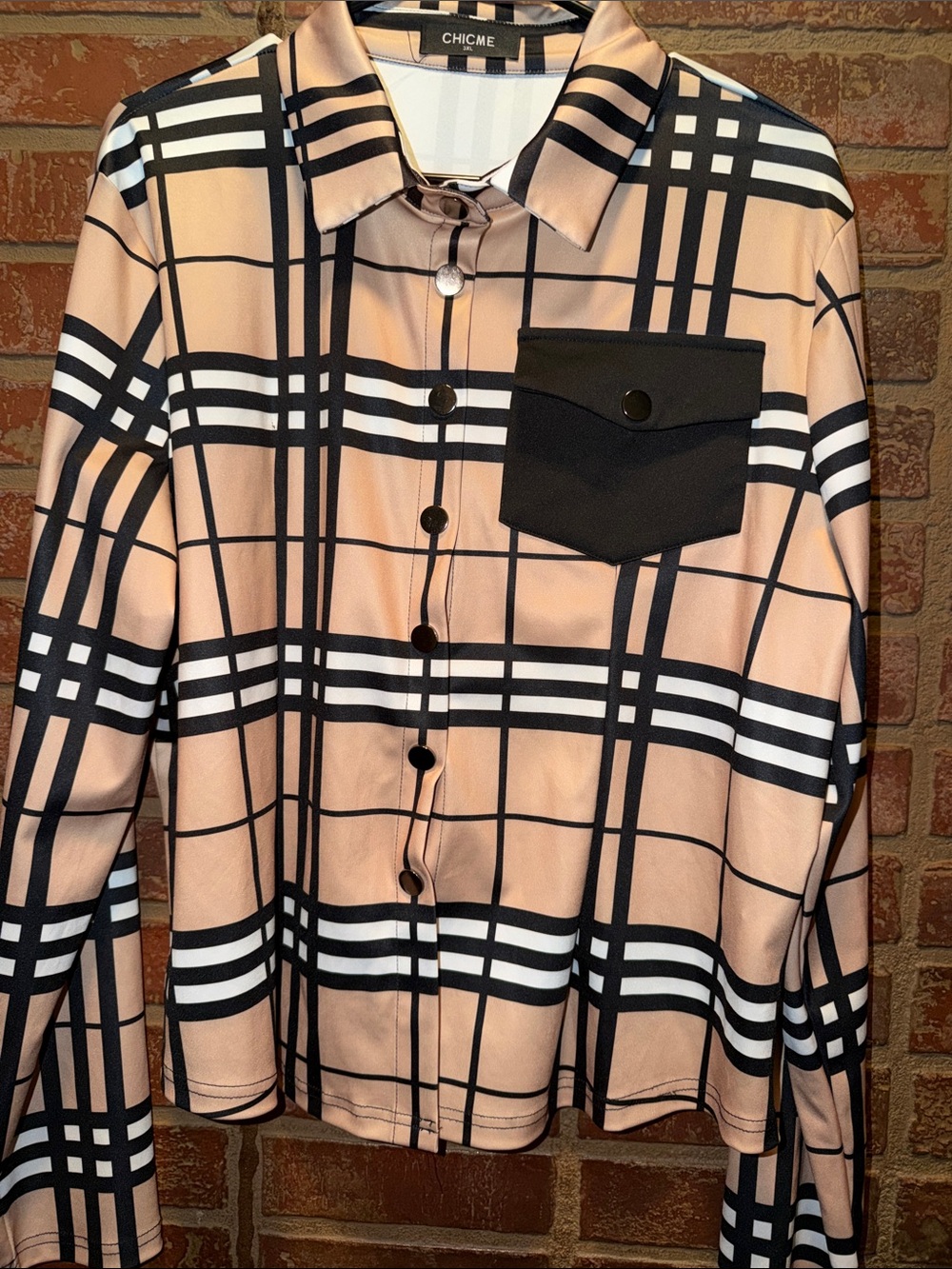3/$15. Ladies button down blouse XL